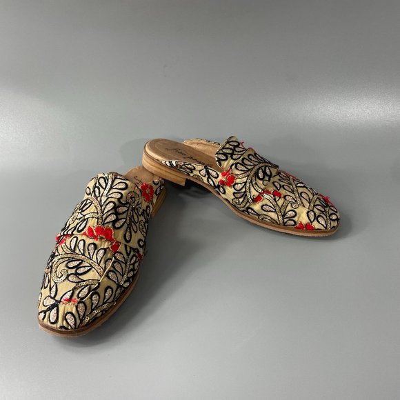 Free People Shoes - Free People Gold Embroidered Loafers, Size 36